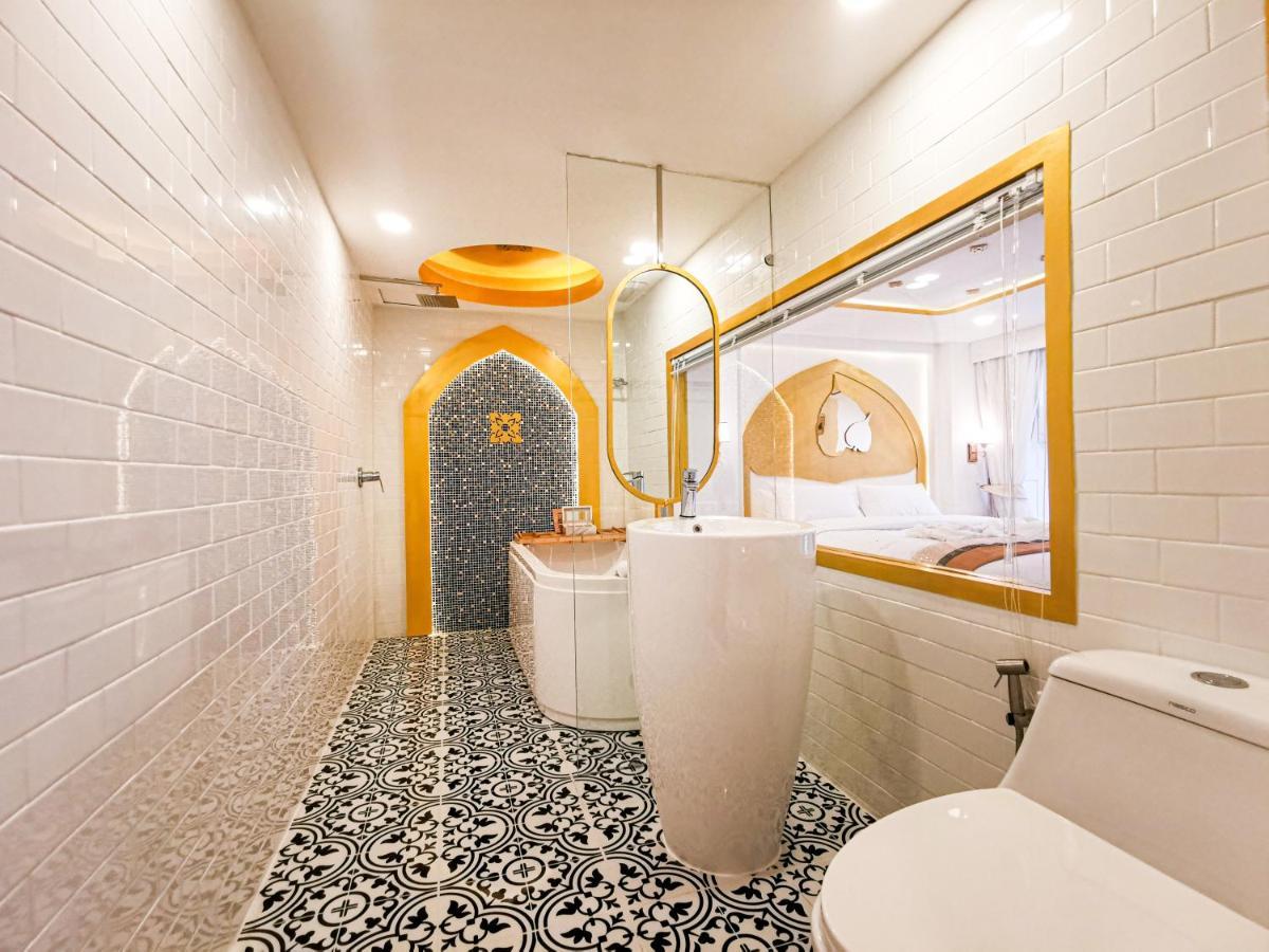 One Dhatu Ayutthaya Premium Homestay Exterior photo